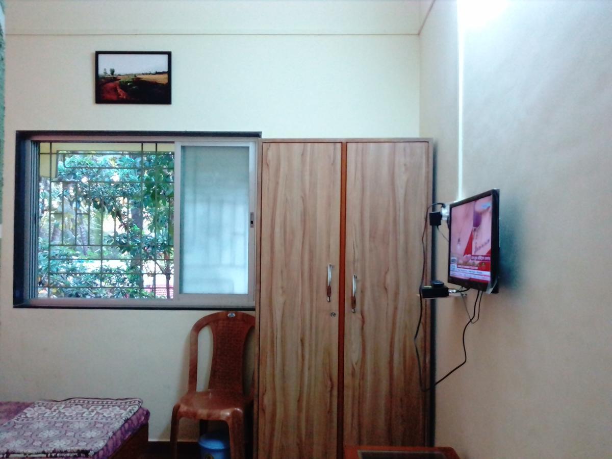 Hotel Anjali Lodge Mālvan エクステリア 写真